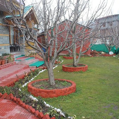 Gezellig Inn - Tree Hill Cottages & Kanyal Villas Manali  Exterior photo